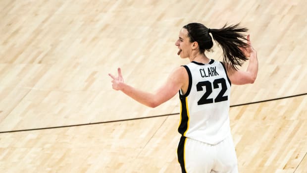 iowa hawkeyes caitlin clark